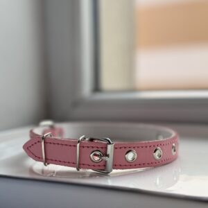 Natūralios odos rožinis antkaklis su pamušalu 28-45cm